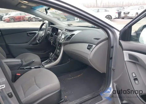2016 Hyundai Elantra Se из США, поврежденный, VIN 5NPDH4AE1GH771334
